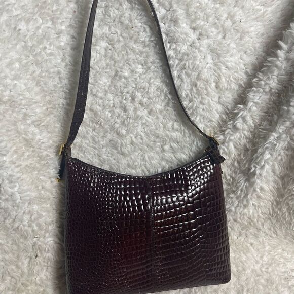 Etienne Aigner leather burgundy reptile print shoulder bag gold tone hardwares - Picture 6 of 16